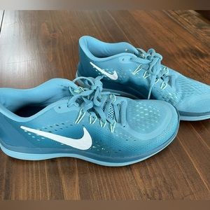 Nike Flex Running Shoes